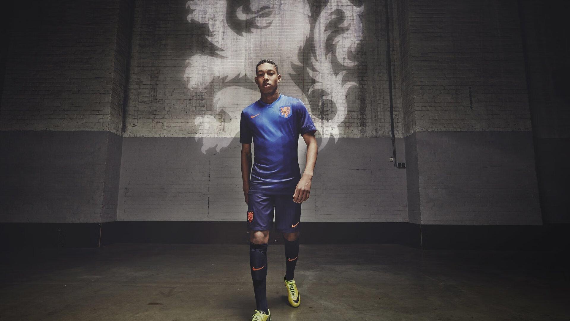 郑智的足球人生，从2002年罚丢点球到2022年冠军教练的传奇蜕变