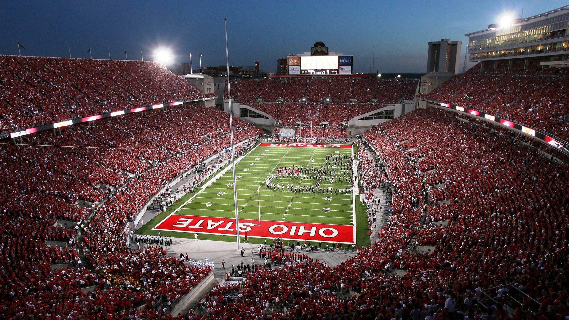 多亏莱万狂吐饼！拜仁完胜巴萨，纳格尔斯曼惨败