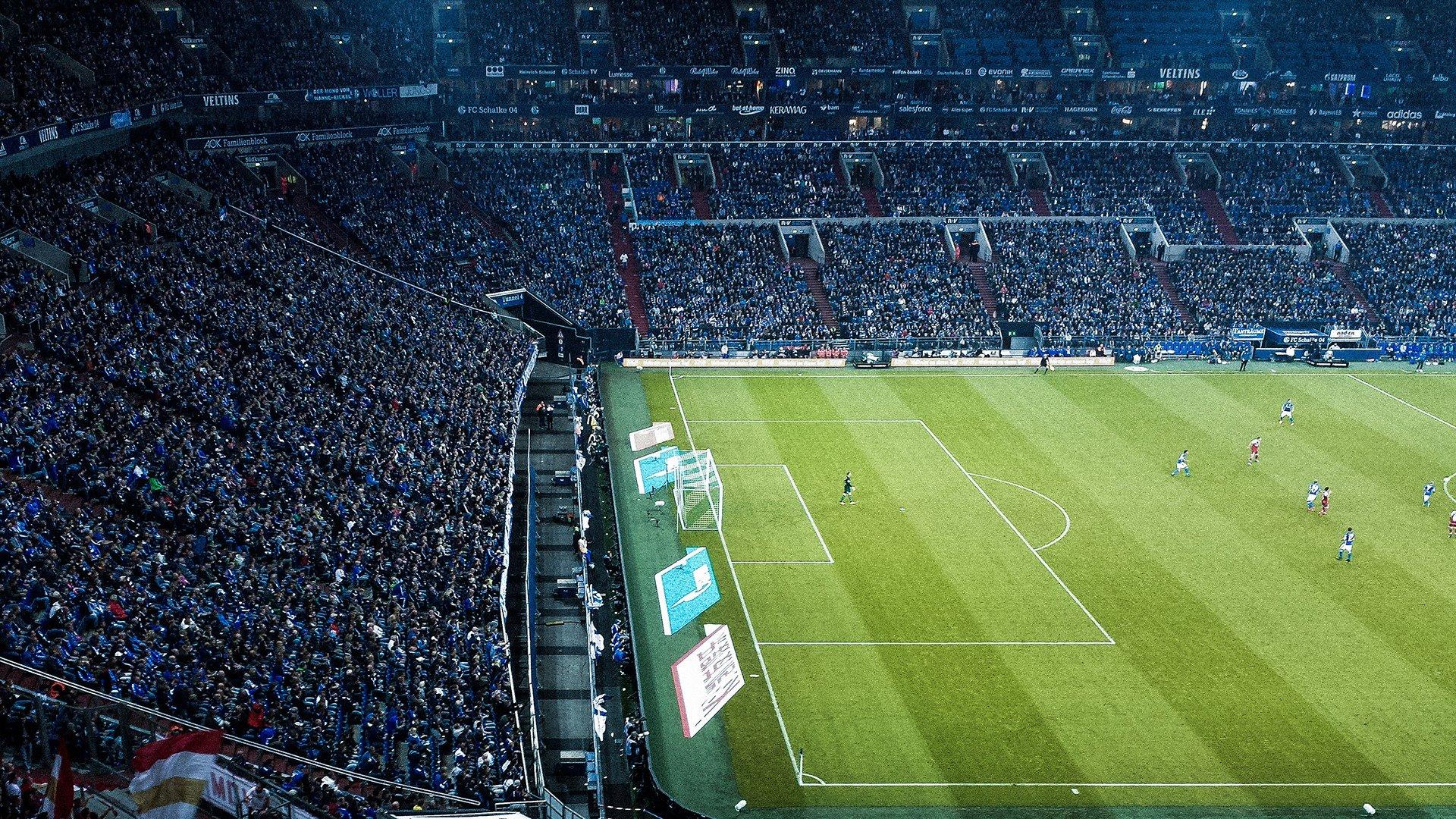 意甲联赛，吉鲁头球制胜 AC米兰1比0都灵终结连败